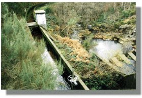 Canal de desvio a la central de m�quinas.