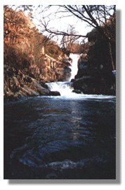 Fervenza del Barbanti�o. Una maravilla. La minicentral est� a 1 km. por encima.