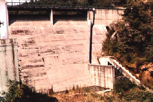 Tun3.jpg (59601 bytes)